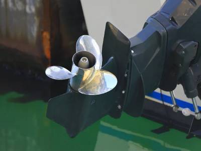 How Fast Can A 15HP Outboard Motor Go?