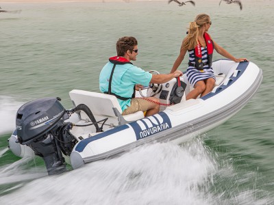 How To Install An Outboard Motor Step By Step?